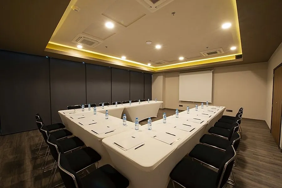 City Express Plus By Marriott Mérida